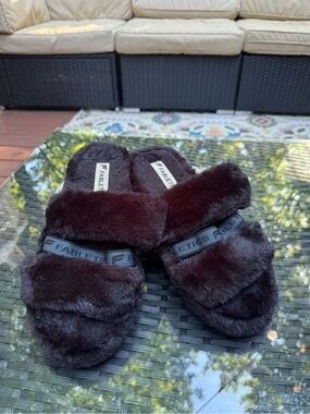 Fabletics Women's Plush Faux-Fur Slide Slippers — Black